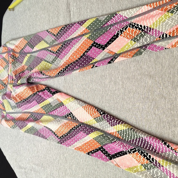 VICTORIA SPORT KNOCKOUT BY VICTORIA'S SECRET WOMENS ATHLETIC SPORTSWEAR LEGGINGS - Picture 16 of 16